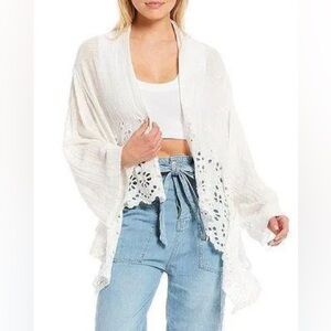 FREE PEOPLE Amaira Kimono